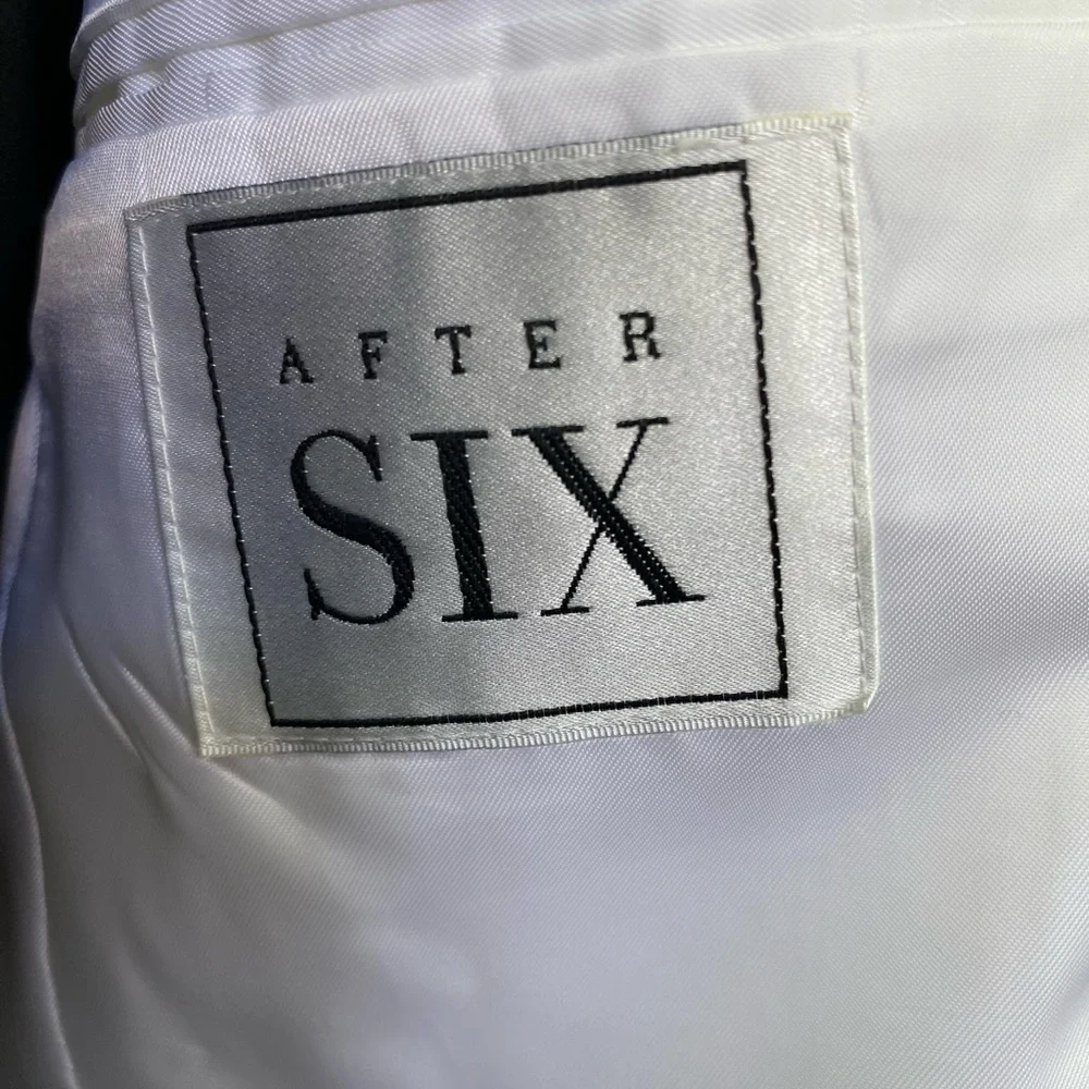 Men's White Tuxedo Jacket (LaStrada) - Modern Fit, Prom, Cruise, Formal - Picture 8 of 8